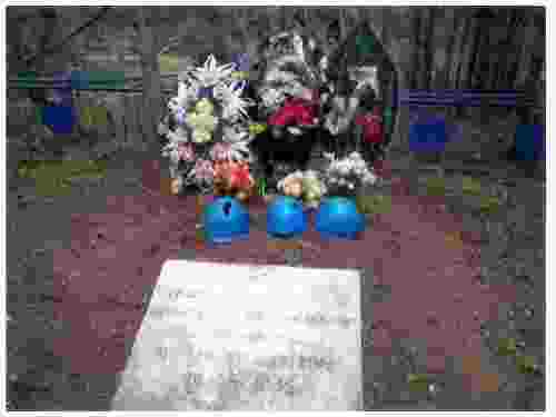 Братская могила советских воинов, погибших в боях с фашистами